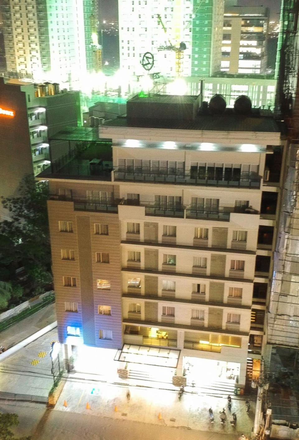 Zerenity Hotel & Suites Hotel in Lapu-Lapu City