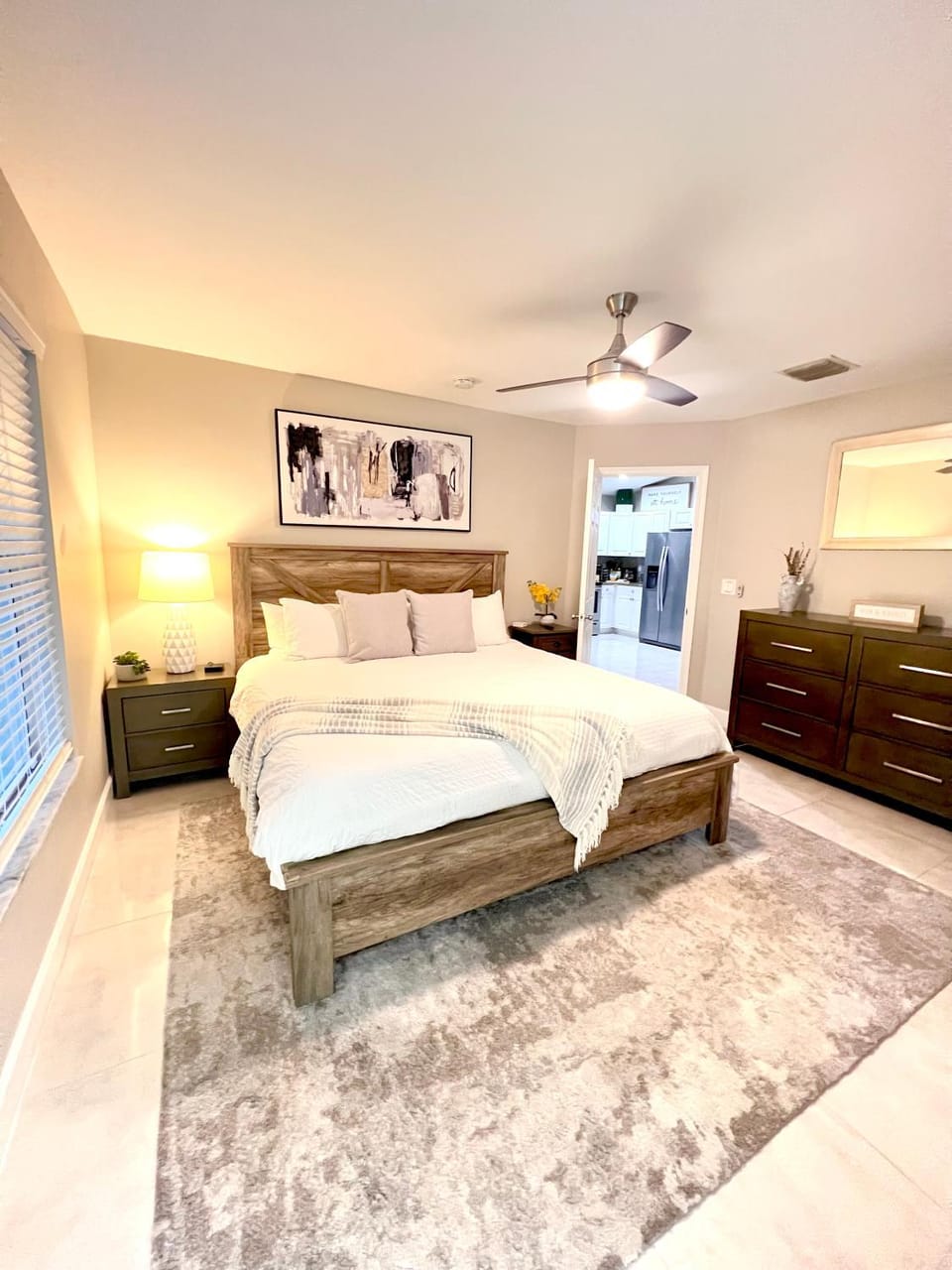 2 mins to Downtown Atlantic Ave-3 mins to Beach-600mbps-BBQ-Fenced Yard House in Delray Beach