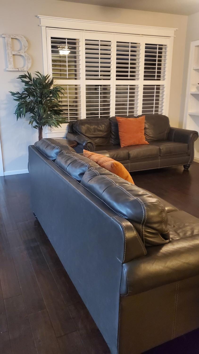 Family Fun! Gorgeous North Idaho Home w/Tesla Charge : Prairie Inn House in Post Falls