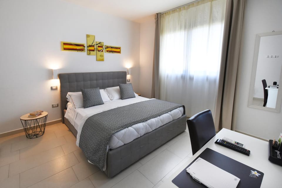 Bed, Photo of the whole room