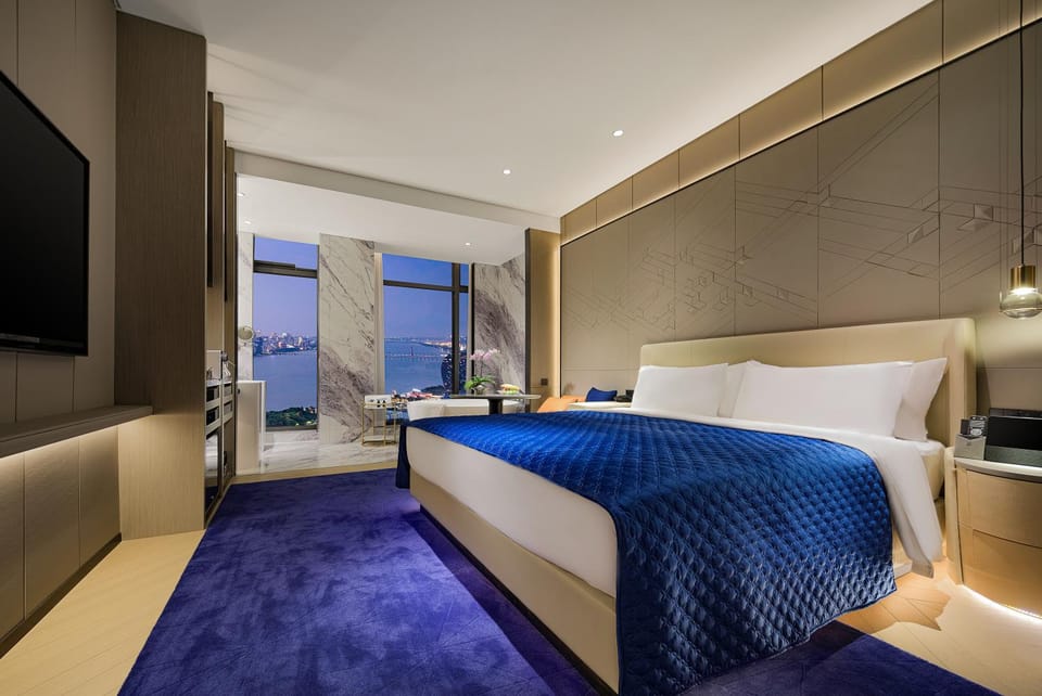 Vance Hotel - Riverside Hotel in Hangzhou