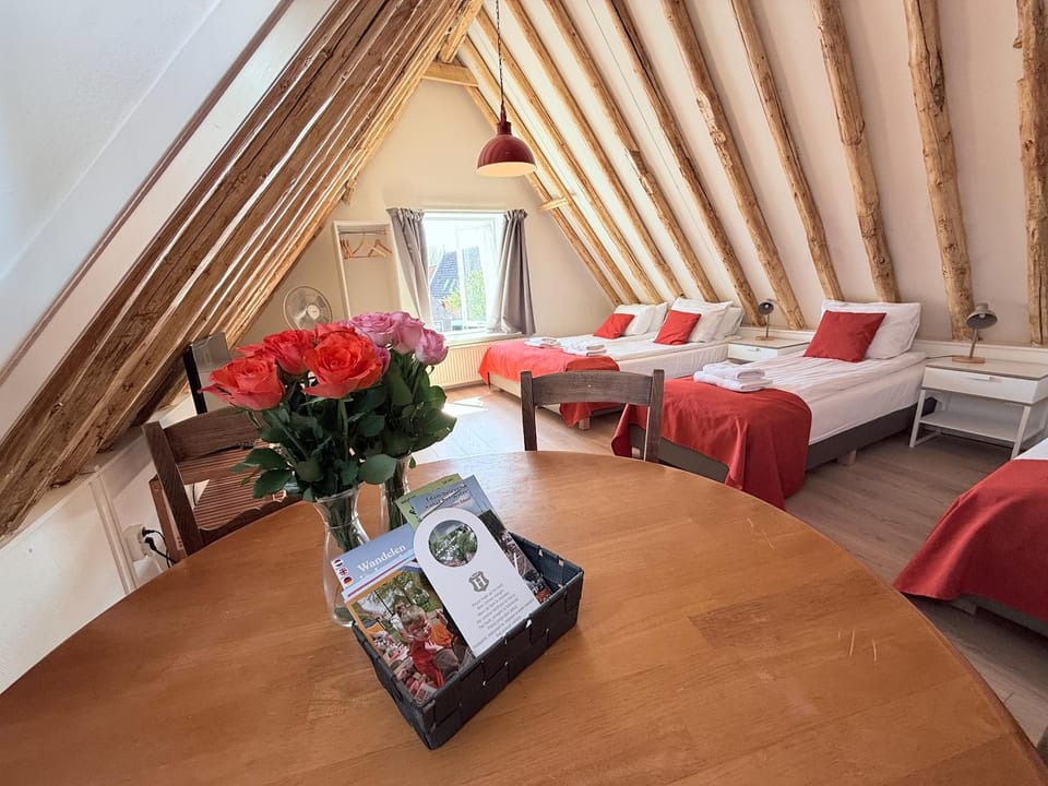 Hotel - Cafe De Harmonie Hotel in Volendam