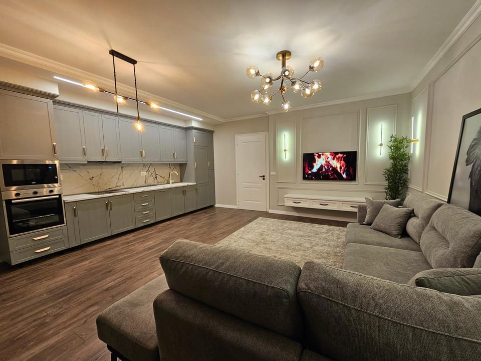 Communal lounge/ TV room, Kitchen or kitchenette, Seating area, minibar, pet friendly