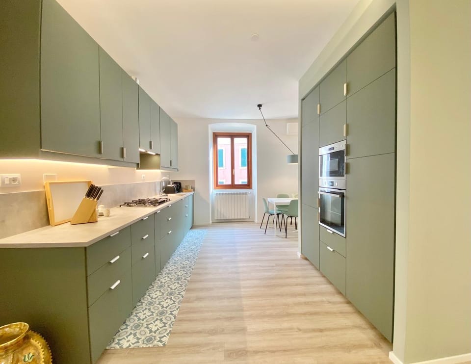 Kitchen or kitchenette, minibar, pet friendly, stove