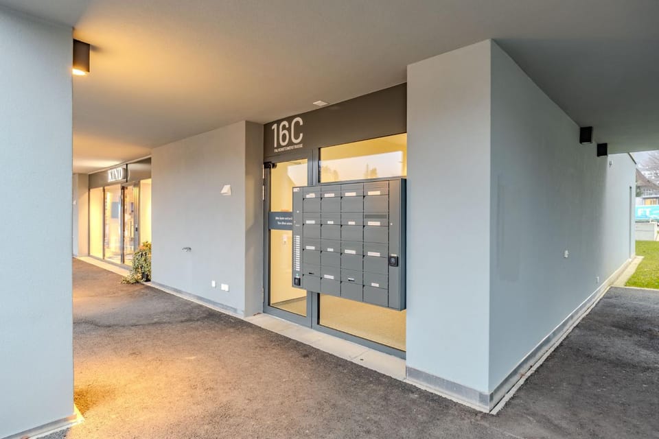 Property building, Day, On site, Location
