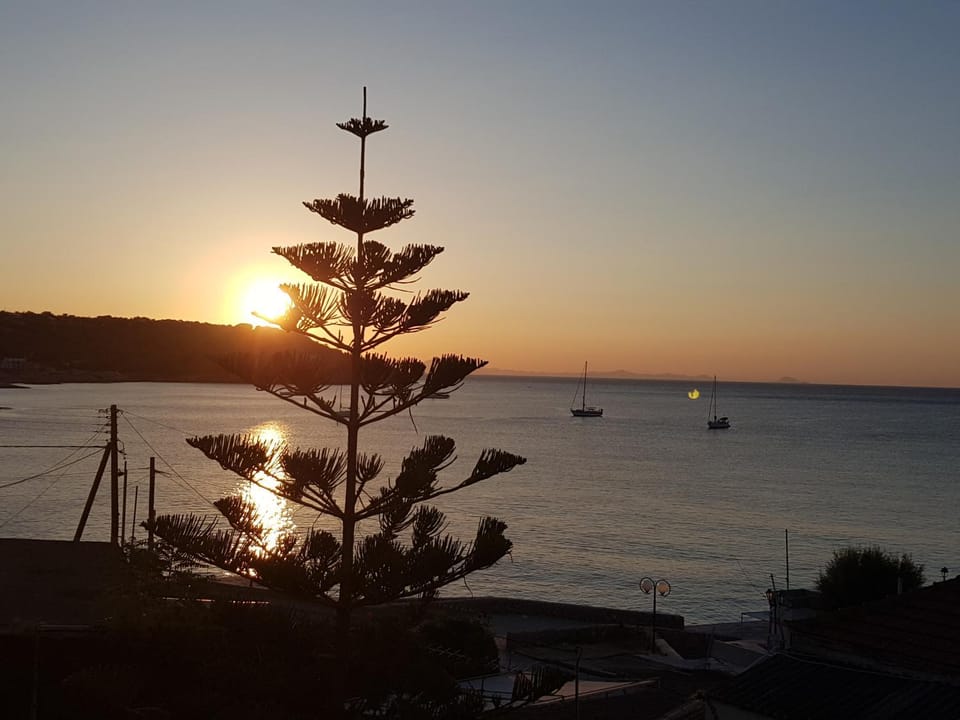 Balcony/Terrace, Sea view, Sunrise