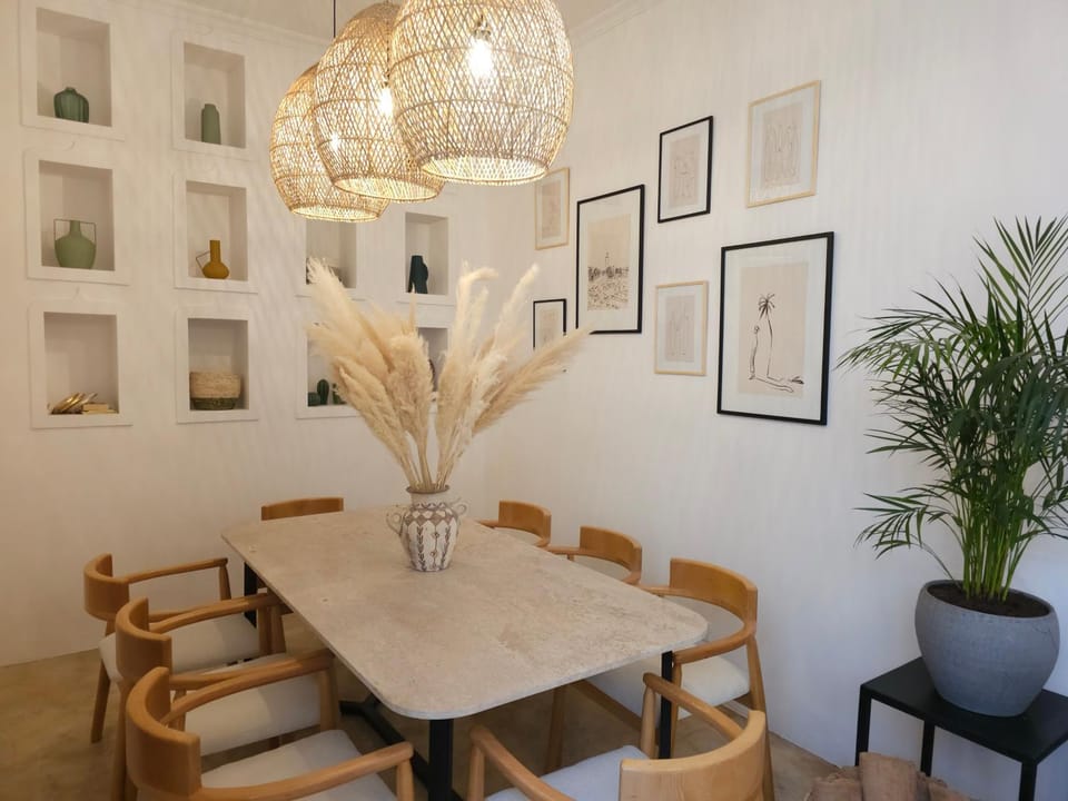 Dining area, Dinner