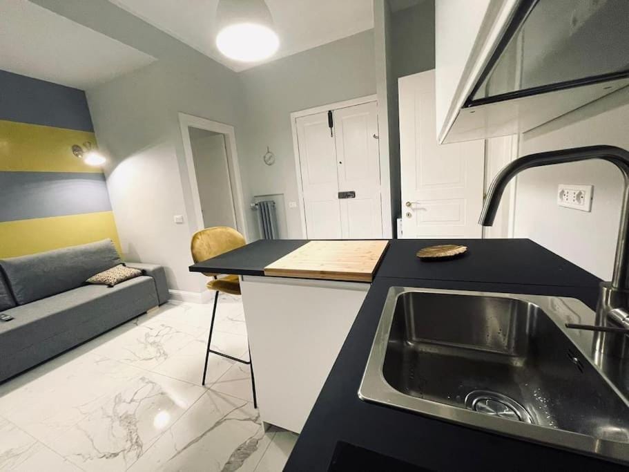 Kitchen or kitchenette, minibar, pet friendly, stove