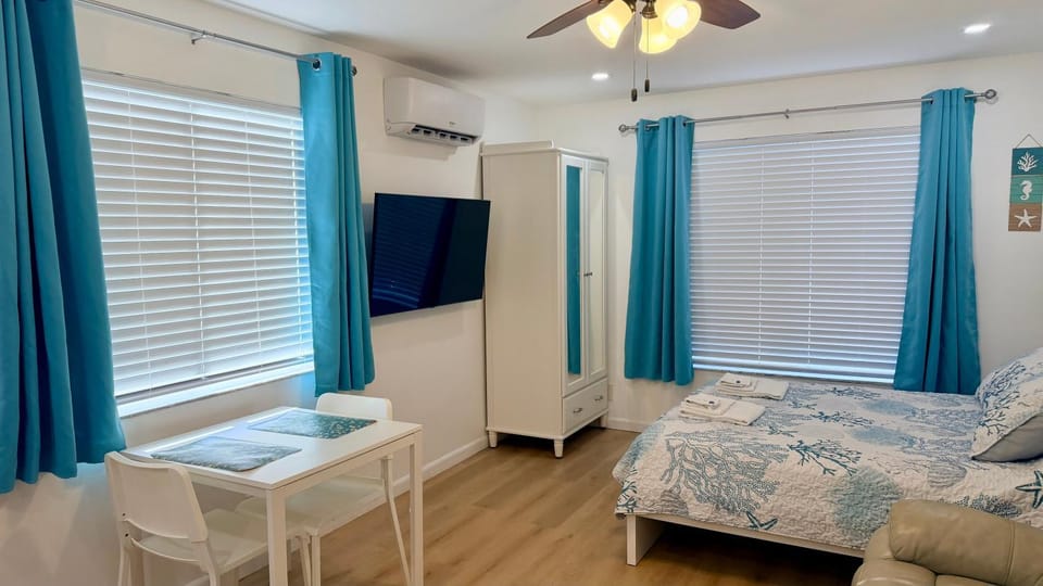 Seashell 8 - Seasonal Rental Apartment in Boynton Beach