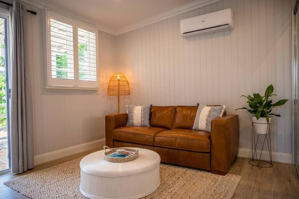 Oasis on Esplanade Apartment in Brisbane