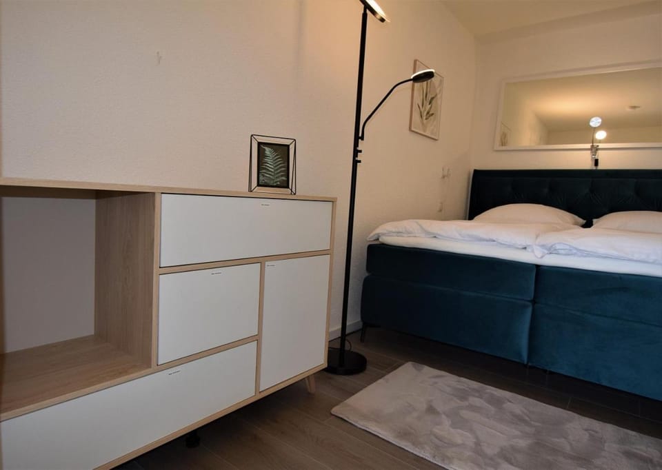 Bed, Bedroom, wardrobe