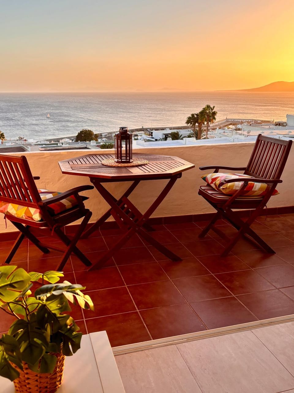 APARTMENT CHAO VOLCANO sea view, heated pool, AC Apartment in Puerto del Carmen