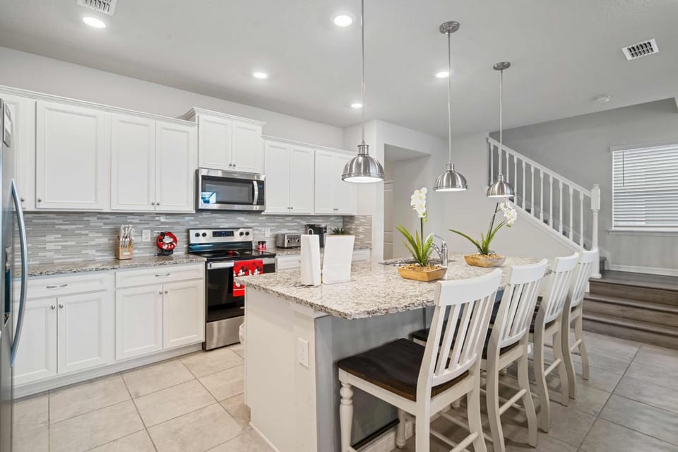 NEW to Market New Construction 5 Bed Retreat In World Famous Windsor Island House in Four Corners
