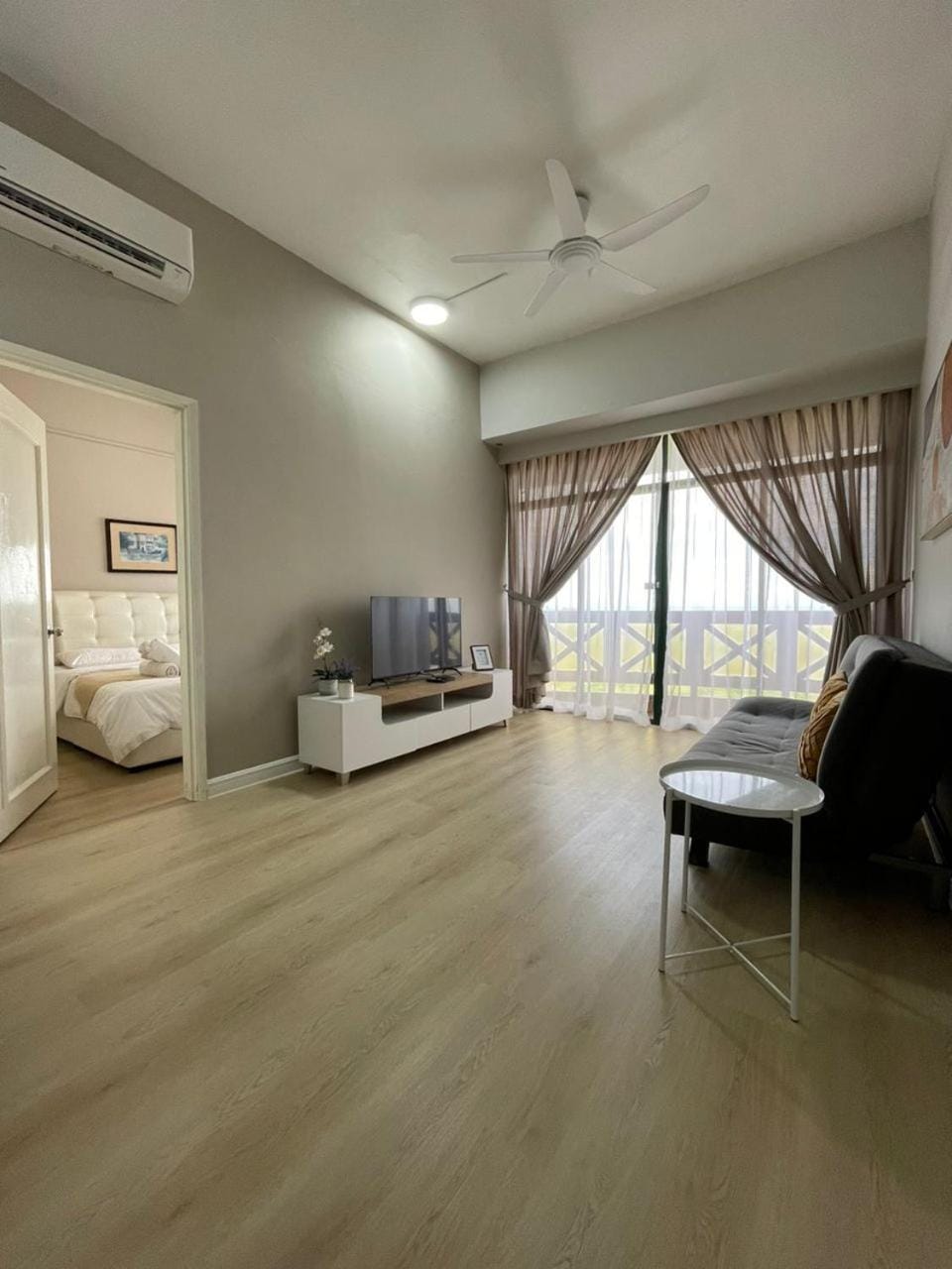 Instay Leisure Mahkota With Sea/Pool View Apartment in Malacca