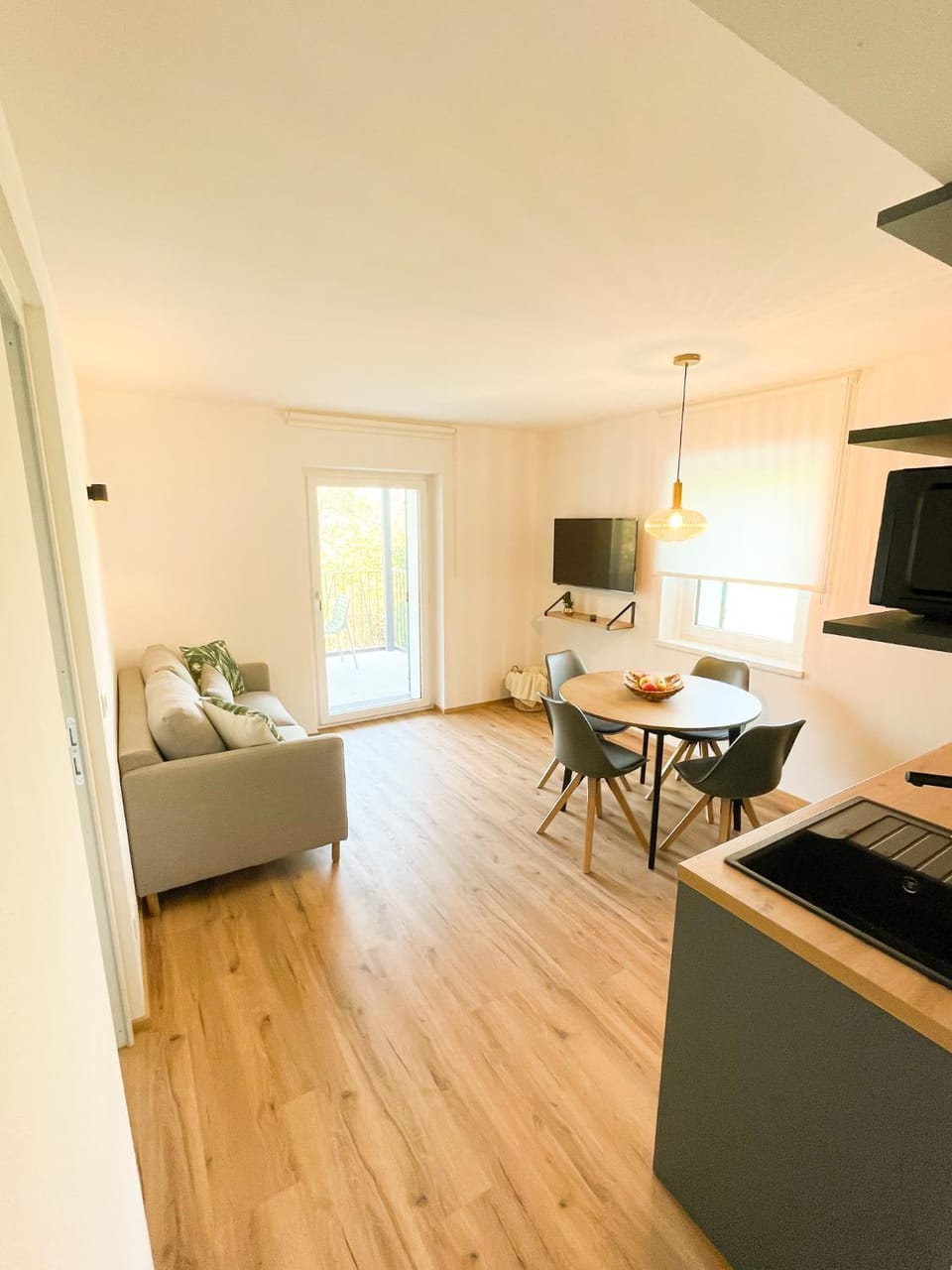 Living room, Dining area