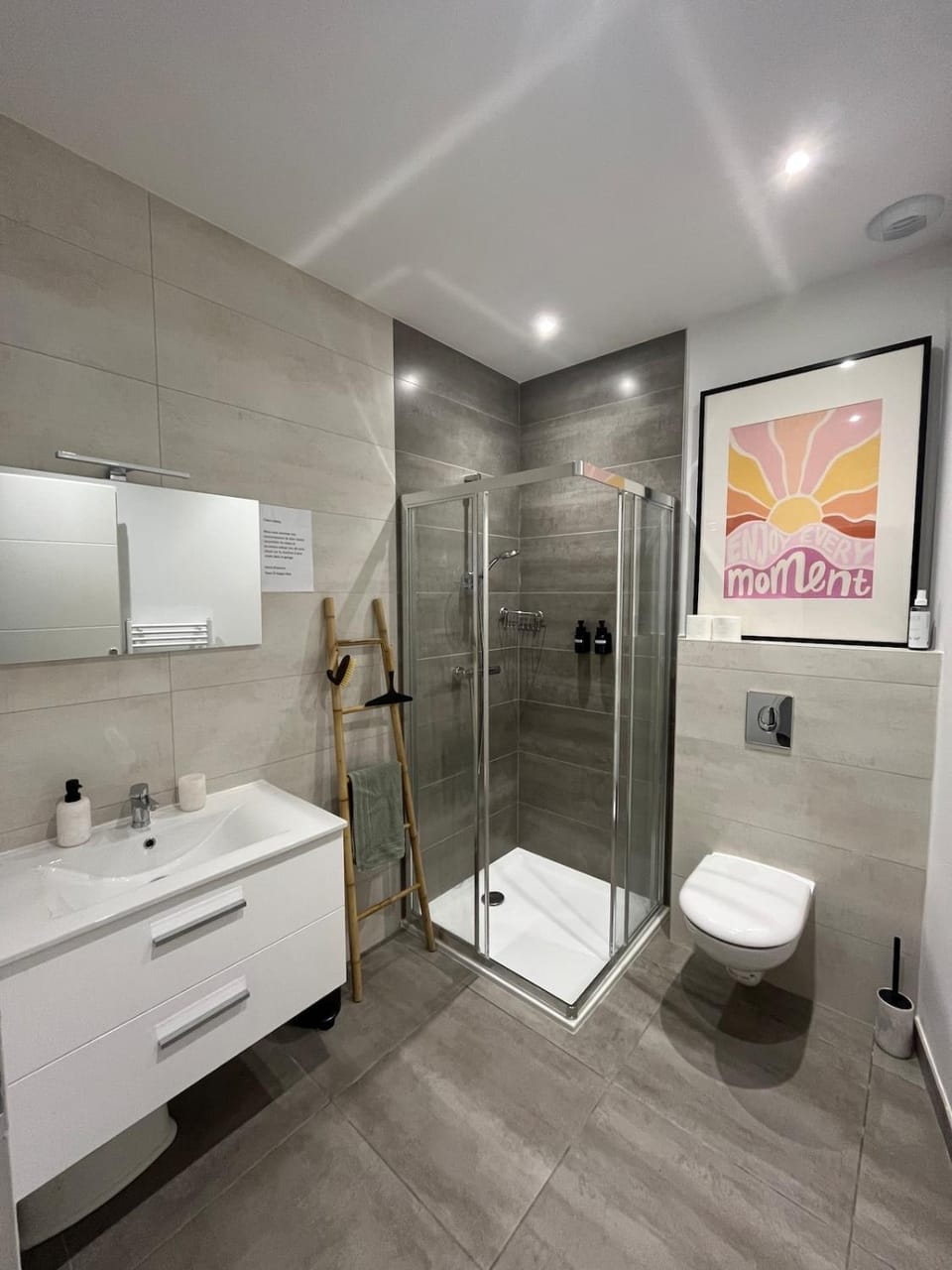 Shower, Toilet, Bathroom
