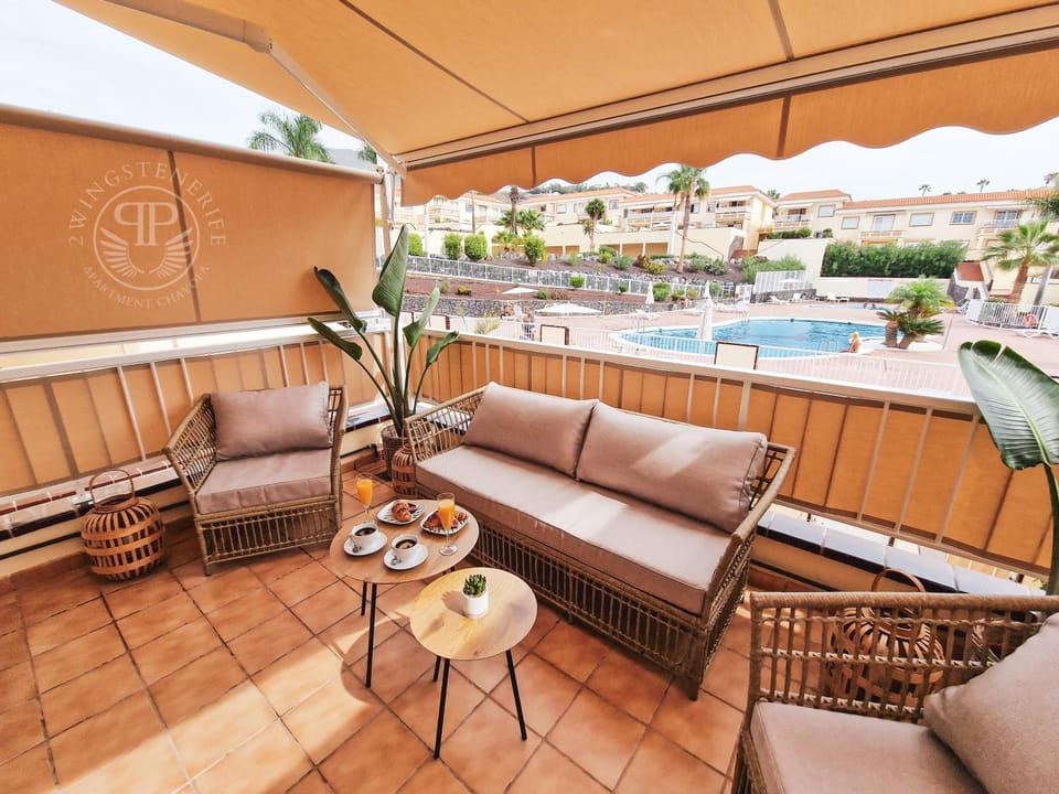 Balcony/Terrace, Pool view
