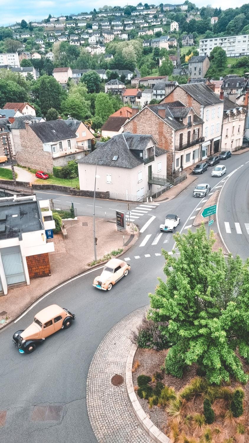 Property building, Natural landscape, City view, Street view