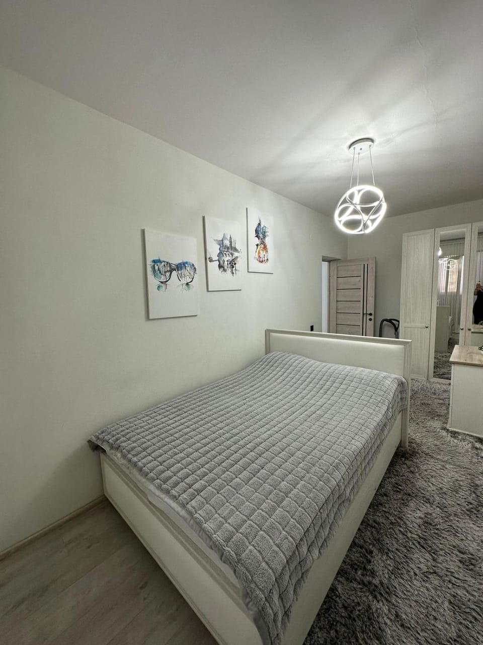 Christina's Stylish Stay at Shinararner 6 / 1, Ajapniak, Yerevan Apartment in Yerevan