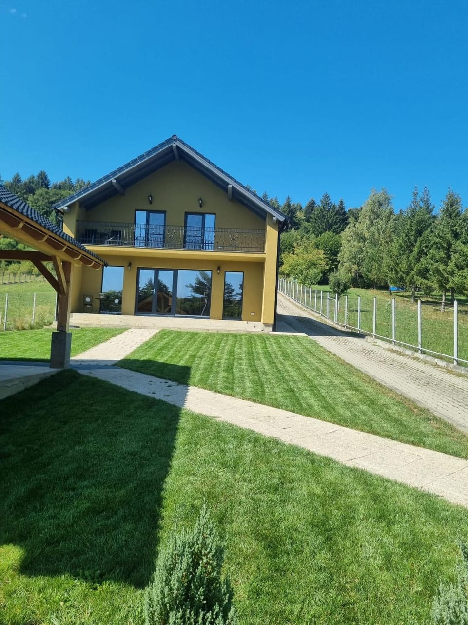 Vila Lac House in Brașov County