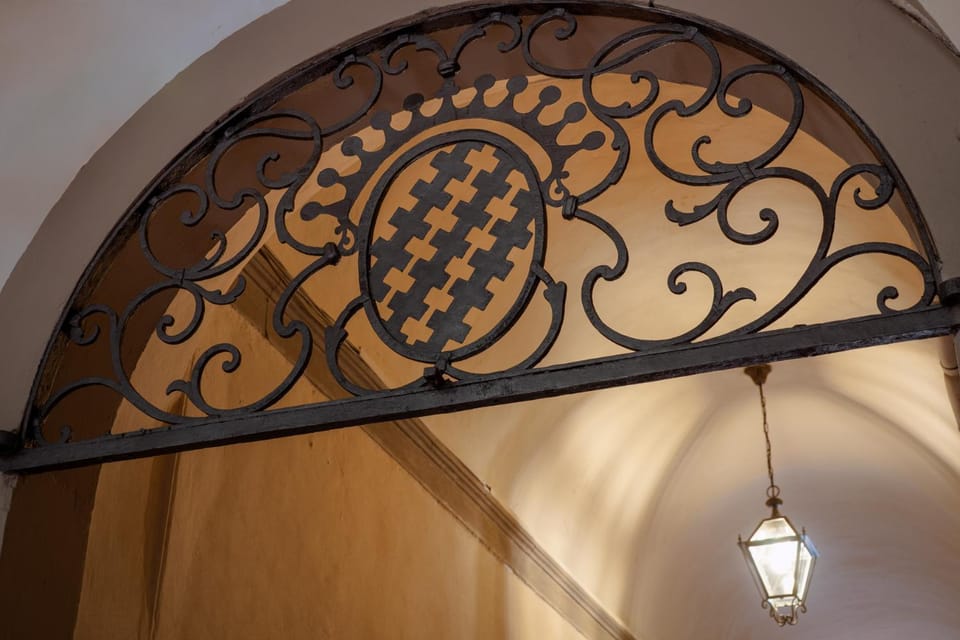 Lobby or reception, Decorative detail