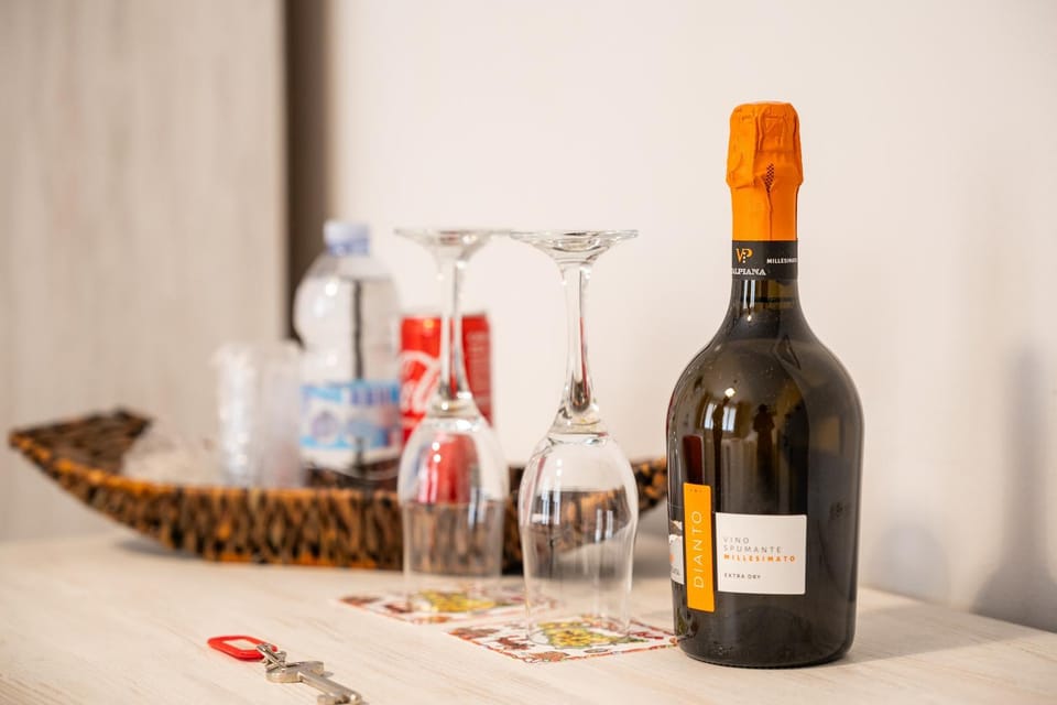 Food and drinks, Drinks, Alcoholic drinks