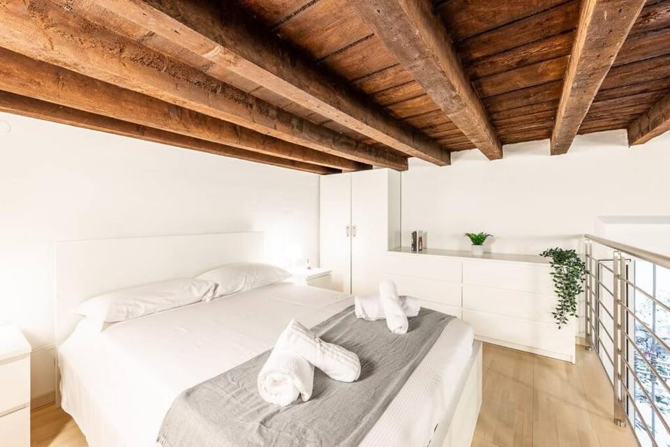 Verdi's Nest - Loft with Wifi and AC Apartment in Milan