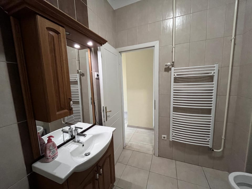 Toilet, Bathroom
