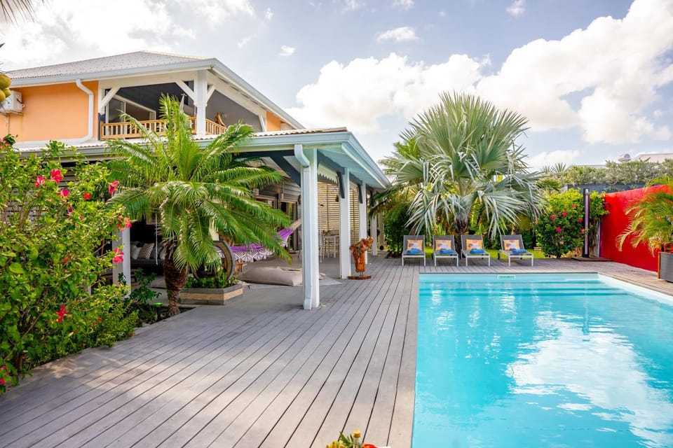 Property building, Pool view, Swimming pool