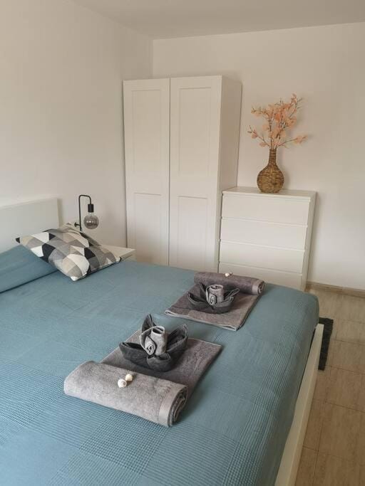 Bedroom, wardrobe