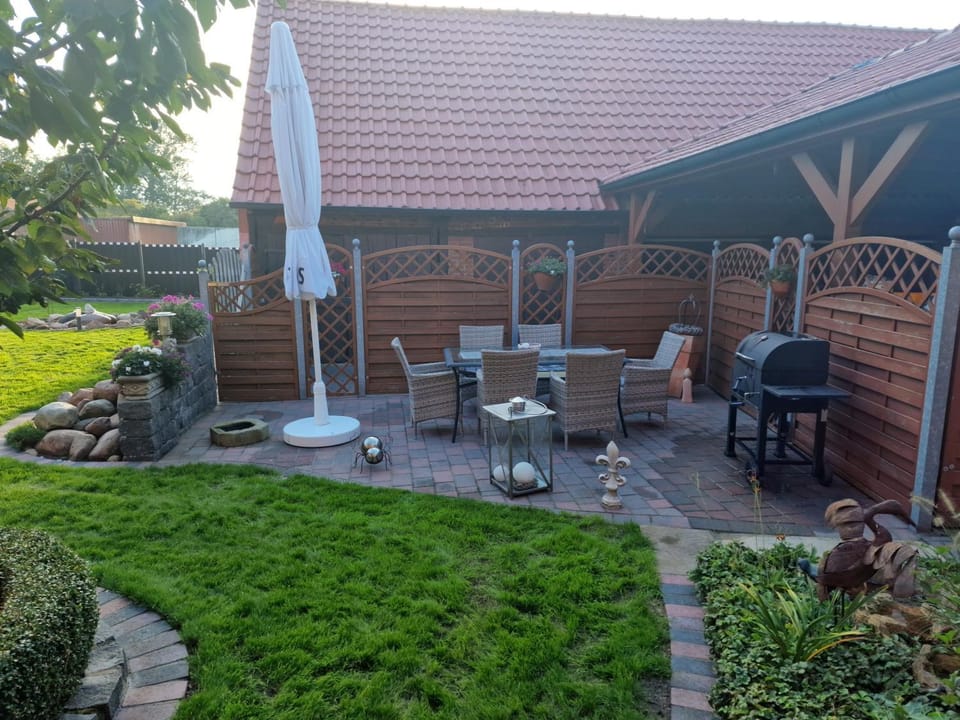Patio, Garden, Balcony/Terrace, Garden view
