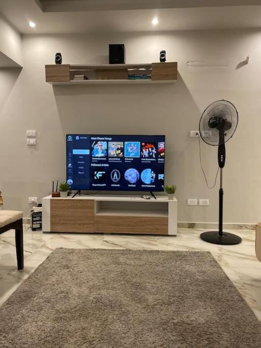 TV and multimedia, Evening entertainment, air conditioner