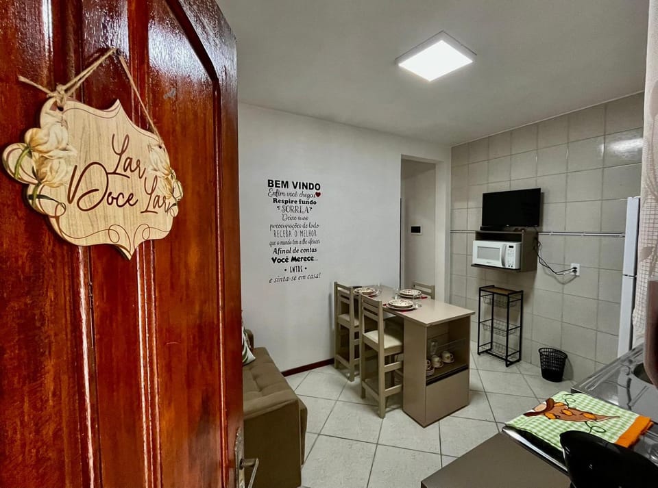 Apto Maravilhoso, a 2 minutos da praia! no centro dos Ingleses Apartment in Florianopolis
