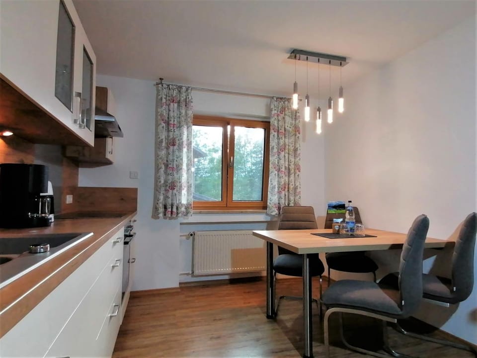 Ferienhof Hefele Ferienwohnung Schloßberg mit KönigsCard Apartment in Fussen