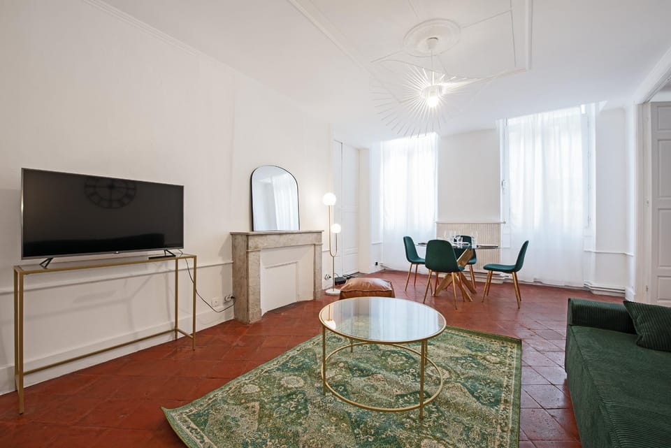 Le Louis XVI - Majestueux Appart Centre Ville Apartment in Carcassonne
