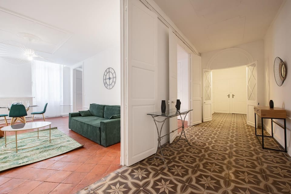 Le Louis XVI - Majestueux Appart Centre Ville Apartment in Carcassonne