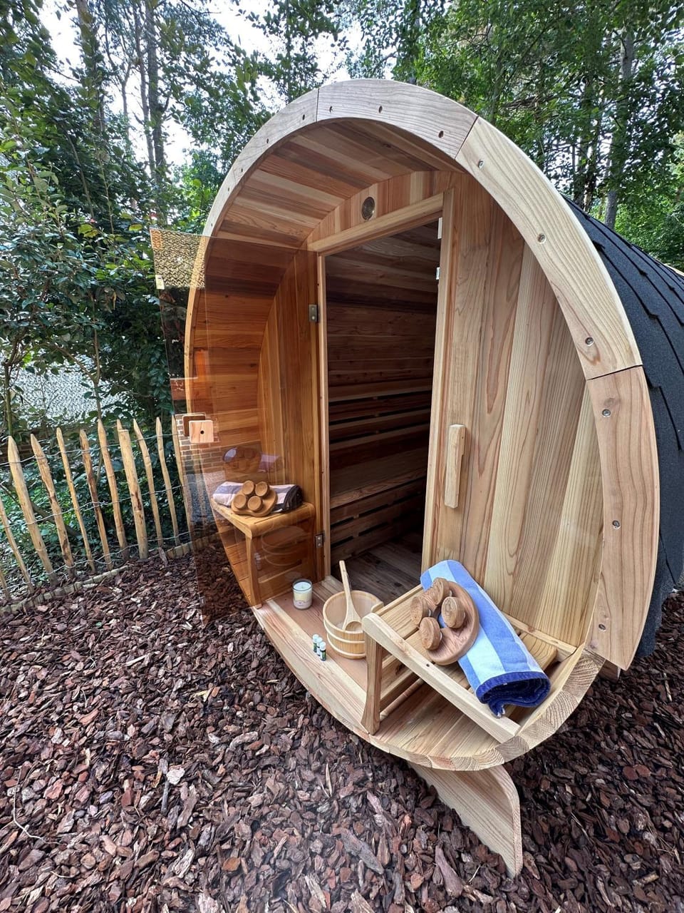 Garden, Sauna