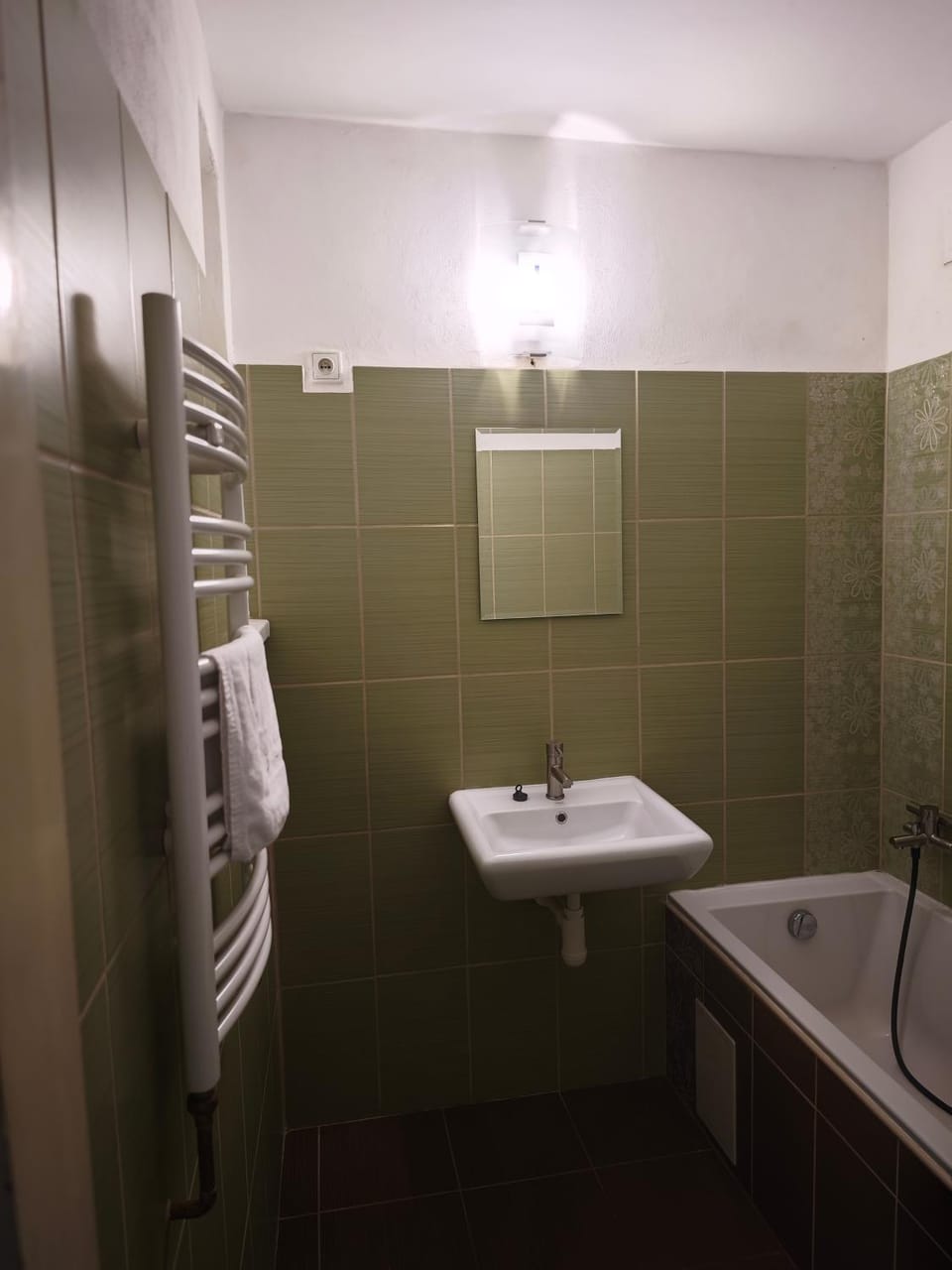 Shower, Bathroom, Bath, towels