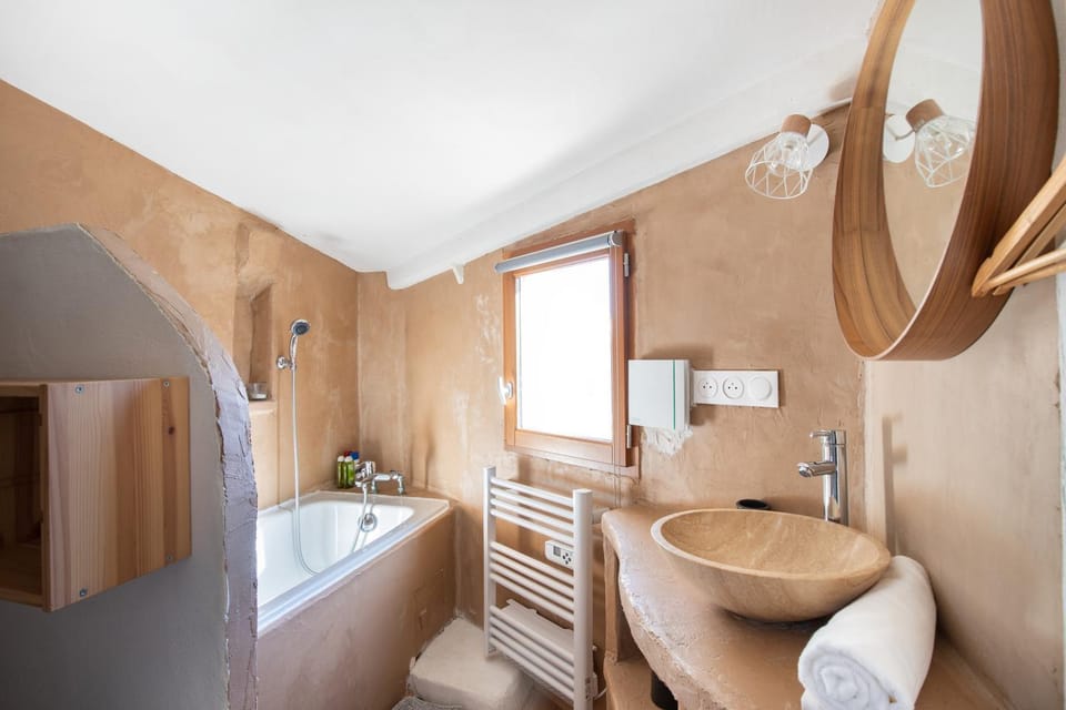 Bathroom, Bath