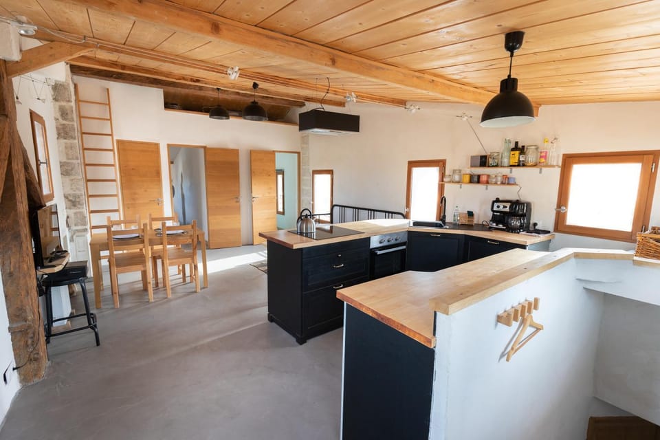 Kitchen or kitchenette, stove