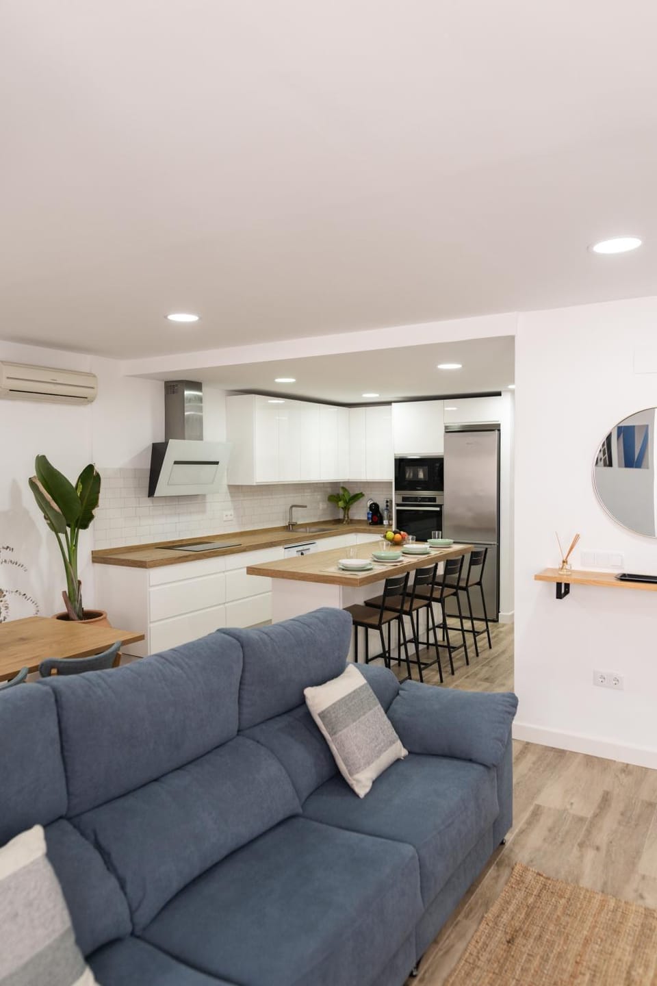 Kitchen or kitchenette, Dining area, pet friendly, stove