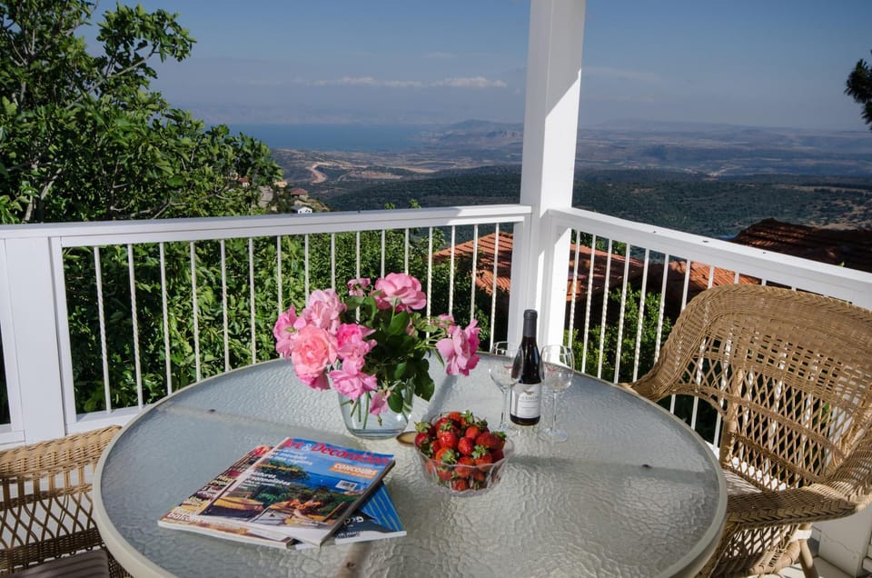 Natural landscape, View (from property/room), Balcony/Terrace, Sea view