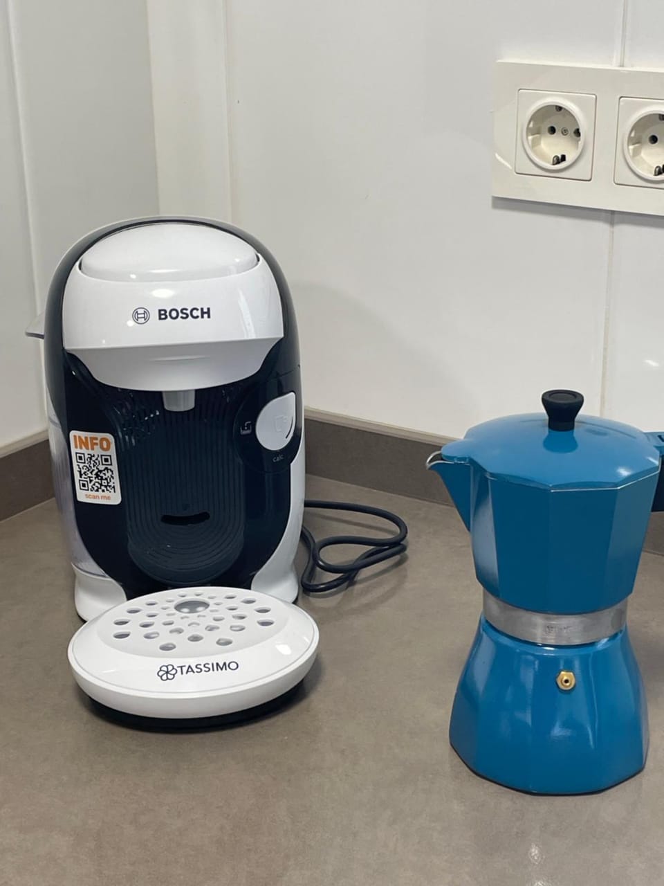 Coffee/tea facilities