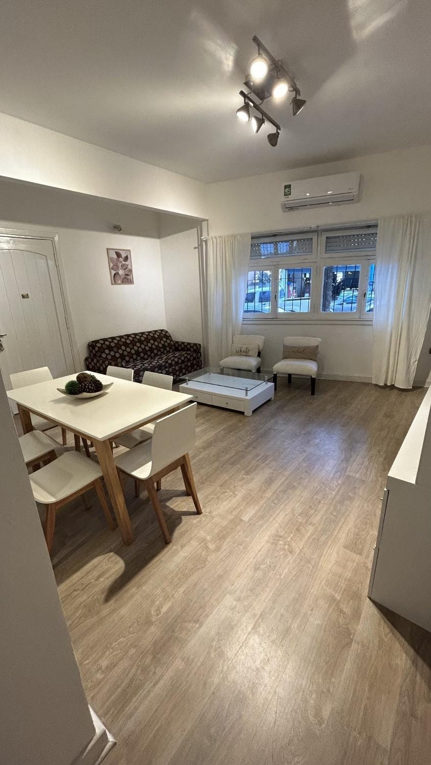 TV and multimedia, Living room, Seating area, Dining area, Bedroom, air conditioner