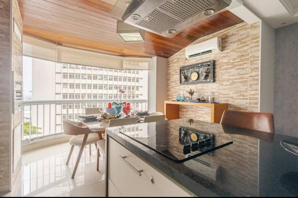 Flat ao lado do Mar Four Season Apartment in State of São Paulo