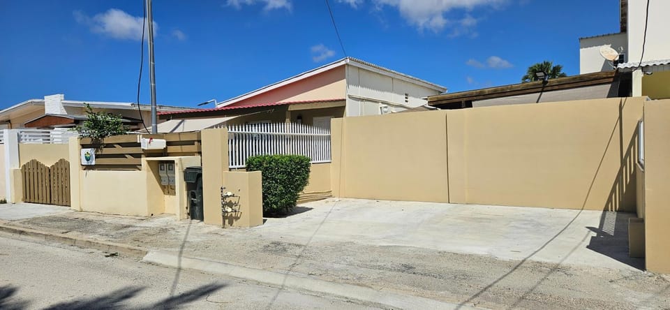 Taminaka Apartamento Comfortable III Apartment in Oranjestad