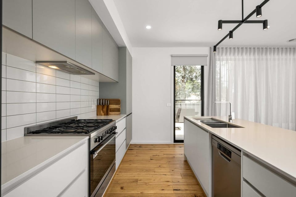 Kitchen or kitchenette, oven, stove