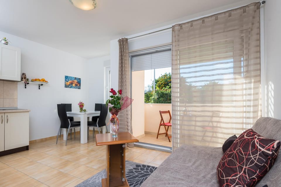 Balcony/Terrace, Living room, Dining area