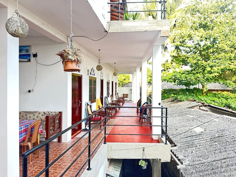 Boomerang Una With Free Scooter Bike Bed and Breakfast in Southern Province
