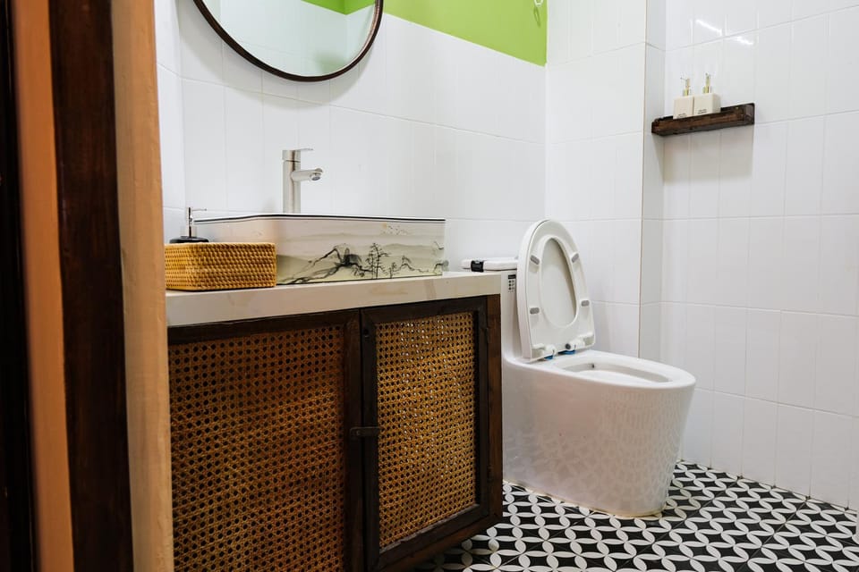 Toilet, Bathroom